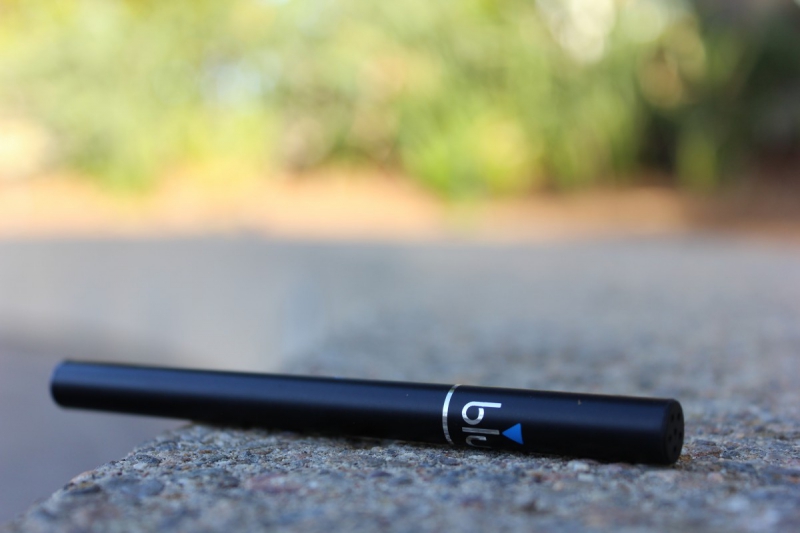 magasin-SOLLIES VILLE-min_e_cigarette_vaping_blu_cigs_blu_electronic_cigarette_tobacco_cigarette_smoke-637061